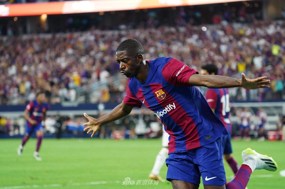 了他的个人 了他的个人